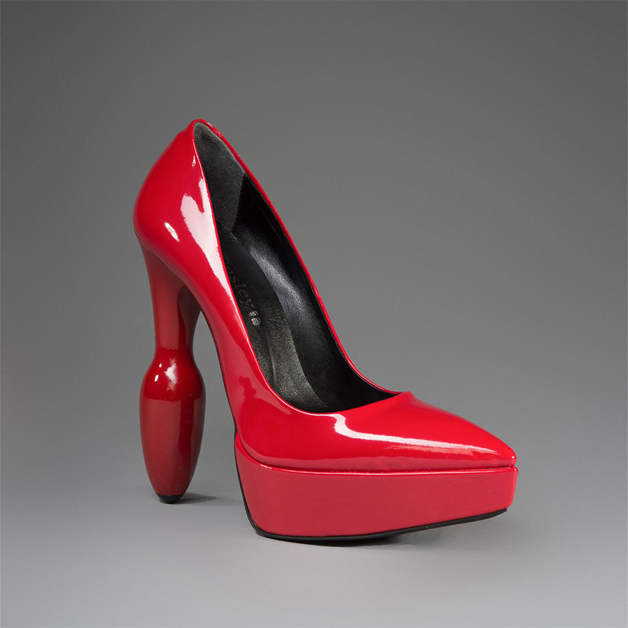 Atsuko Kudo Latex Handmade Italian Point Pump in Red Patent Leather